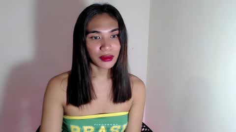 Snapshot of mouiline_rouge69 chatting on 07-16-26, 03:40 mouiline_rouge69 online show from 07-16-26, 03:40