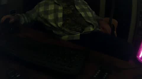 mousepwr online show from 01-05-25, 06:24