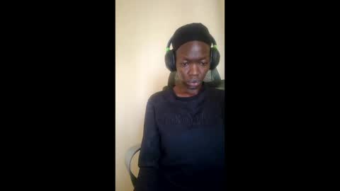 Mouthymiss online show from 12-16-25, 05:01