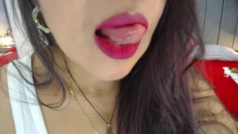 moxa hot online show from 02-24-26, 04:49