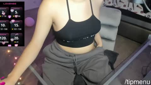 Snapshot of moxiexfoxie chatting on 03-08-26, 08:40 moxieXfoxie online show from 03-08-26, 08:40