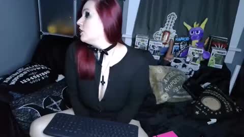 Moxxxie Morbid online show from 12-28-24, 06:28