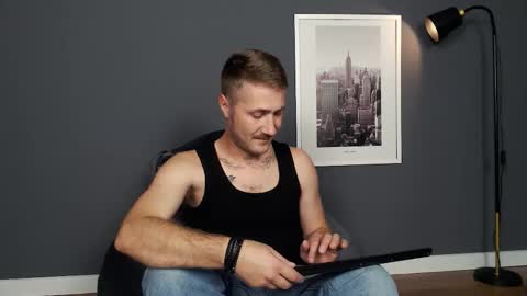 Artur online show from 09-23-25, 07:44