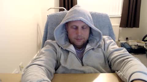 Mr Baldy Likes to Chat online show from 10-04-25, 10:08