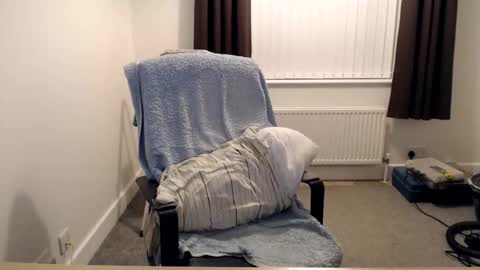 Mr Baldy Likes to Chat online show from 10-11-25, 09:02