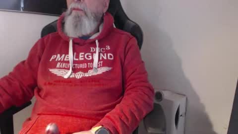 mr_boombastic2021 online show from 10-24-25, 09:17