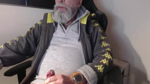 mr_boombastic2021 online show from 12-22-25, 11:51