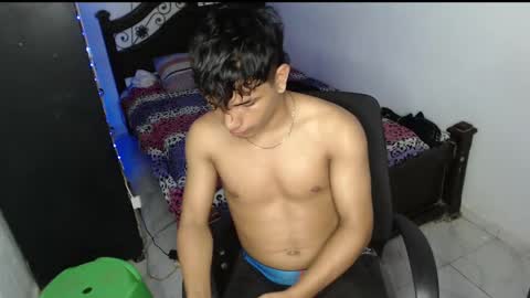 Snapshot of mr_cock_28 chatting on 01-30-25, 10:19 mr_cock_28 online show from 01-30-25, 10:19