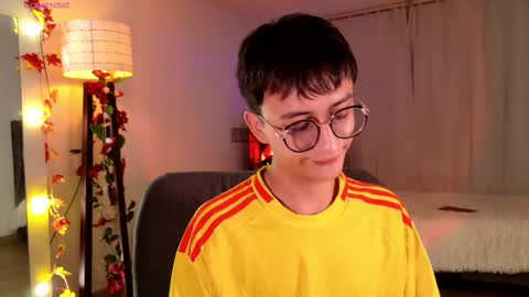 Mr Evans online show from 02-20-25, 01:51