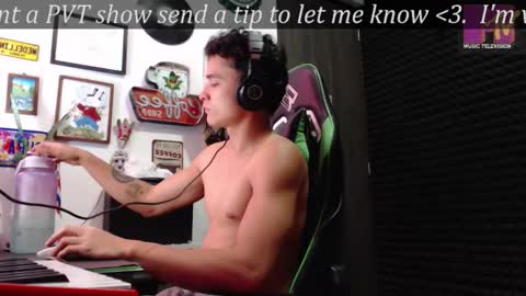 Snapshot of mr_lollipop77 chatting on 10-06-25, 11:57 Call me Angel please online show from 10-06-25, 11:57