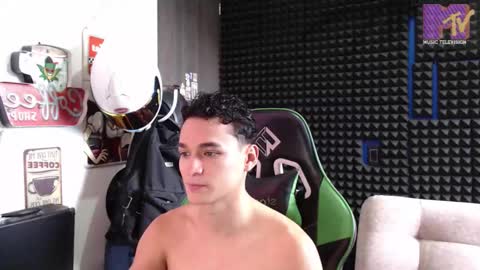 Snapshot of mr_lollipop77 chatting on 10-22-25, 08:19 Call me Angel please online show from 10-22-25, 08:19