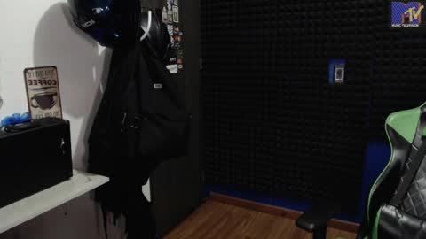 Call me Angel please online show from 01-12-26, 01:44