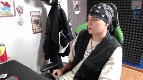 Snapshot of mr_lollipop77 chatting on 04-06-26, 10:00 Call me Angel please online show from 04-06-26, 10:00