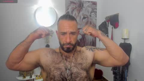 mr_maik22 online show from 02-11-25, 09:09