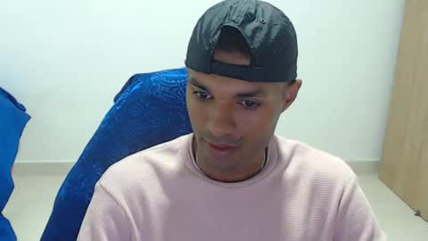 Snapshot of mr_max__ chatting on 02-27-26, 01:55 Max online show from 02-27-26, 01:55