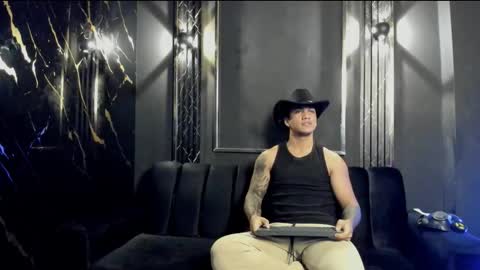 mr_maximo online show from 10-12-25, 03:38