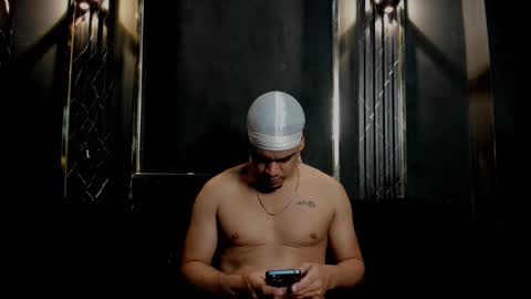 mr_maximo online show from 12-15-25, 09:52