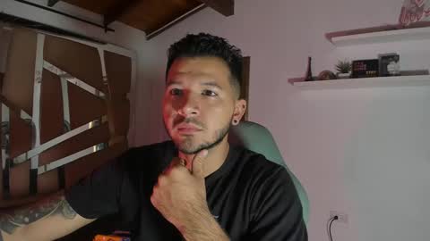 MIKEE online show from 02-27-25, 03:04