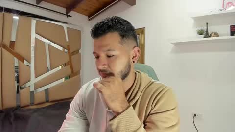 MIKEE online show from 03-09-25, 03:01