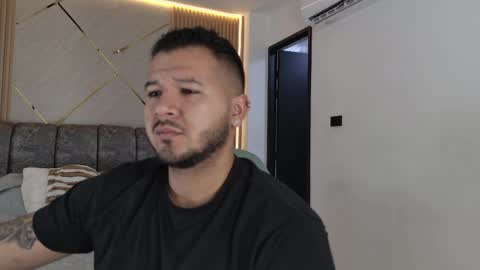 MIKEE online show from 05-12-26, 03:03