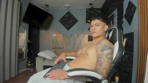 Snapshot of mr_mois chatting on 04-18-26, 10:41 mr_mois online show from 04-18-26, 10:41