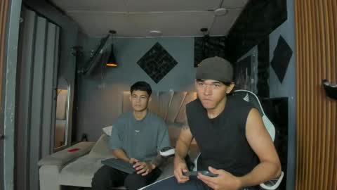 Snapshot of mr_mois chatting on 04-24-26, 09:06 mr_mois online show from 04-24-26, 09:06