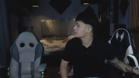 mr_mois online show from 06-30-26, 08:37