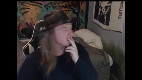 mr_strawberry online show from 10-14-25, 09:26