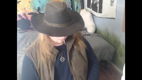 mr_strawberry online show from 01-06-26, 05:05