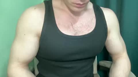 Snapshot of mrbiceps_23 chatting on 12-13-24, 07:21 Mrbiceps23 online show from 12-13-24, 07:21