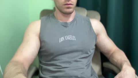 Snapshot of mrbiceps_23 chatting on 12-19-24, 12:12 Mrbiceps23 online show from 12-19-24, 12:12