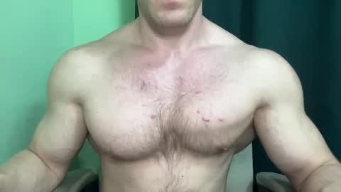 Snapshot of mrbiceps_23 chatting on 12-21-24, 08:00 Mrbiceps23 online show from 12-21-24, 08:00