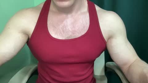 Snapshot of mrbiceps_23 chatting on 01-25-25, 07:18 Mrbiceps23 online show from 01-25-25, 07:18