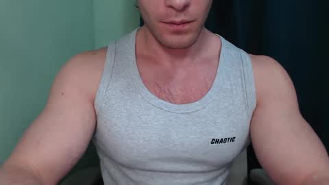 Snapshot of mrbiceps_23 chatting on 02-13-25, 08:13 Mrbiceps23 online show from 02-13-25, 08:13