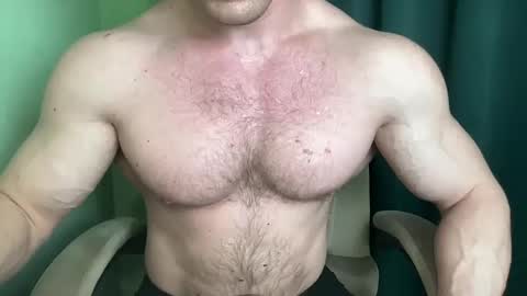 Snapshot of mrbiceps_23 chatting on 02-21-25, 10:59 Mrbiceps23 online show from 02-21-25, 10:59
