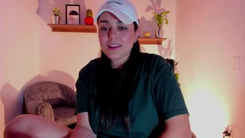 Snapshot of mrbuu_ chatting on 02-12-25, 03:07 Laura online show from 02-12-25, 03:07