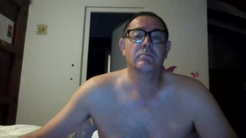 Snapshot of mrcaruso chatting on 08-03-26, 05:39 Mrcaruso online show from 08-03-26, 05:39