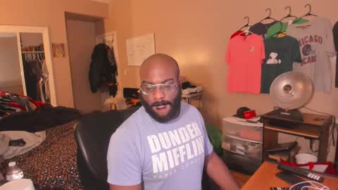 Snapshot of mrchuckdailyxxx chatting on 01-10-26, 05:53 Chuck Daily online show from 01-10-26, 05:53