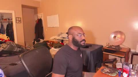 Snapshot of mrchuckdailyxxx chatting on 03-01-26, 05:53 Chuck Daily online show from 03-01-26, 05:53