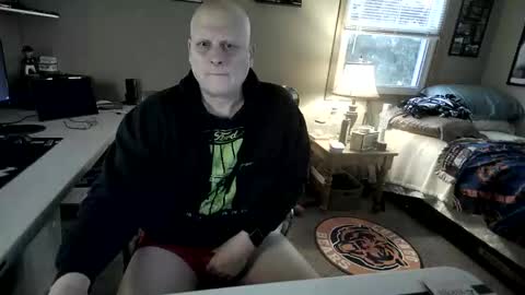 MrClean55 online show from 12-18-25, 04:35