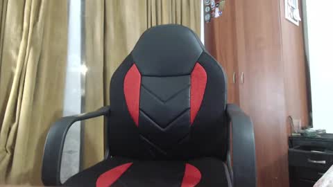 mrcock_col online show from 01-19-25, 12:28