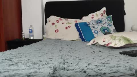 mrcock_col online show from 02-10-25, 04:36