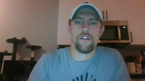 Snapshot of mrcumfixit chatting on 09-26-25, 12:36 mrcumfixit online show from 09-26-25, 12:36