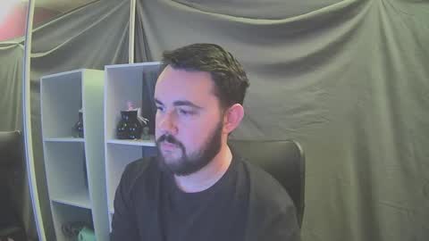 Snapshot of mrcurvedc chatting on 12-15-24, 11:09 Mr Curved online show from 12-15-24, 11:09