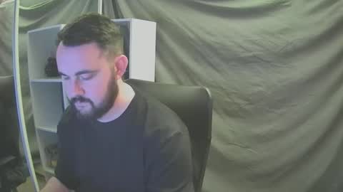 Snapshot of mrcurvedc chatting on 12-20-24, 07:17 Mr Curved online show from 12-20-24, 07:17