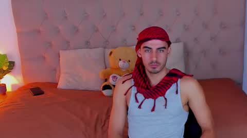 mr disan online show from 11-18-25, 01:11