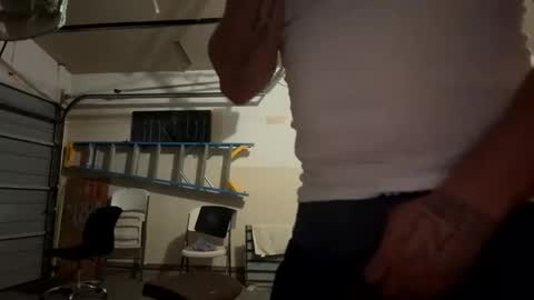 Snapshot of mrfrankfuckforfree chatting on 11-19-25, 09:42 mrfrankfuckforfree online show from 11-19-25, 09:42