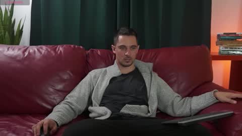 juan luis online show from 09-29-25, 05:18