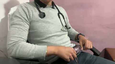 Snapshot of mrheartsoul chatting on 04-02-26, 03:04 MrHeart online show from 04-02-26, 03:04