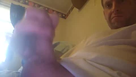 Snapshot of mrhitdat77 chatting on 01-07-26, 04:09 Mr hit dat online show from 01-07-26, 04:09